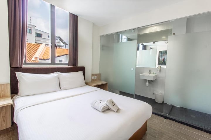 Q Loft Hotels@Mackenzie
