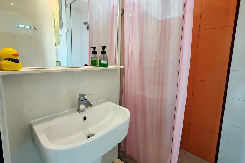 Yan Hotel