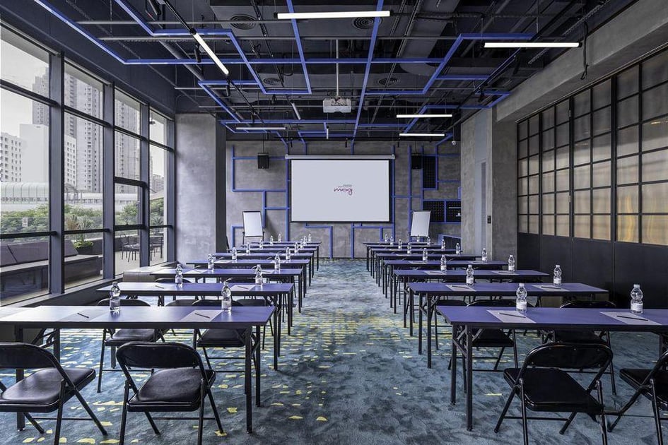 Moxy Shenzhen North Station