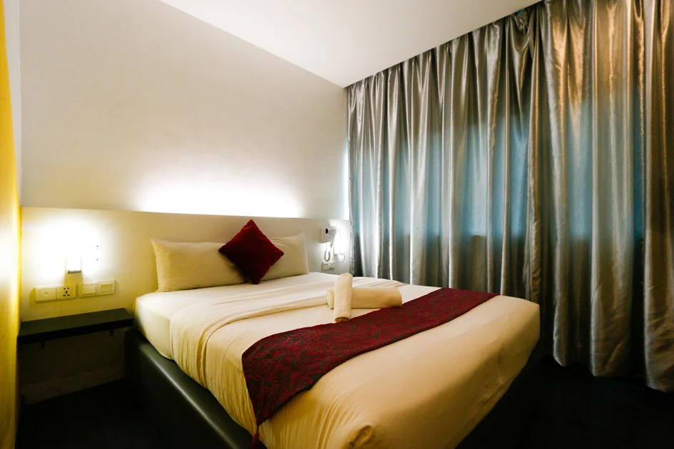 Swing & Pillows @ Golden Roof Hotel Ampang, Ipoh (previously Golden Roof Hotel Ampang)