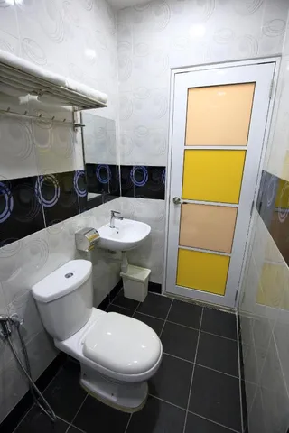 拉瓦纳黑风洞酒店