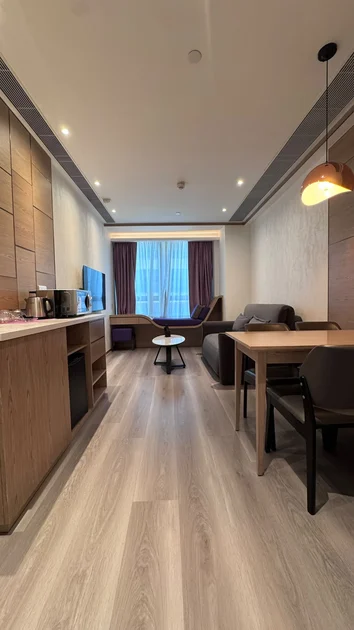 Hotel Purple