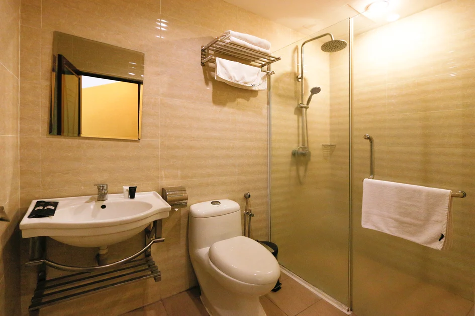 Swing & Pillows @ Golden Roof Hotel Ampang, Ipoh (previously Golden Roof Hotel Ampang)