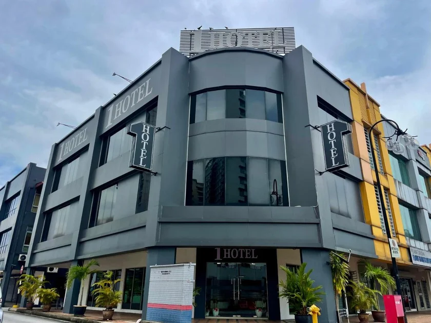 1 Hotel Kuchai Lama