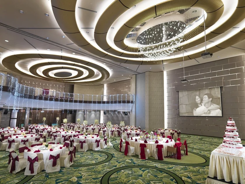 Banquet hall