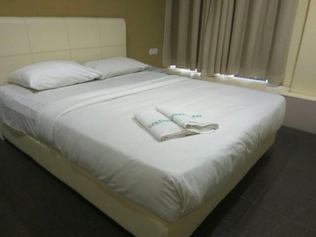 Golden Leaf Boutique Hotel