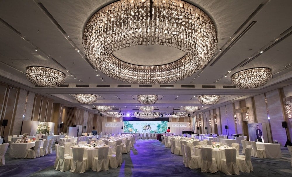 Banquet hall