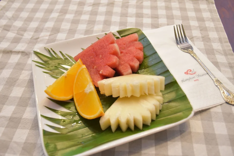 Makanan dan minuman