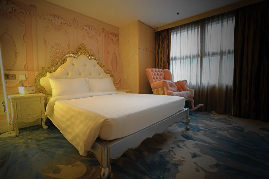 Hennessy Hotel