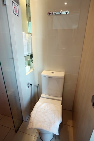 Yan Hotel