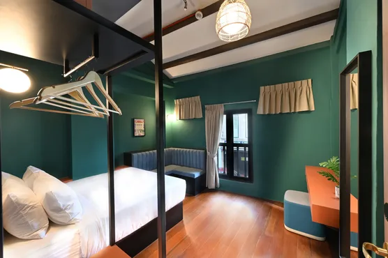 Deluxe Double Room (No Window) – Shared Bathroom, Without TV