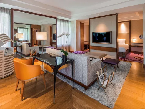 Junior Suite, 1 King Bed (Open Concept)