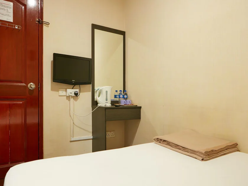 Amrise Hotel