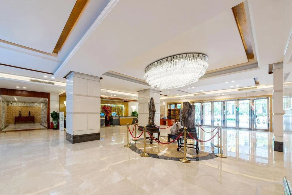 深圳南方联合大酒店(东门老街黄贝岭地铁站店)