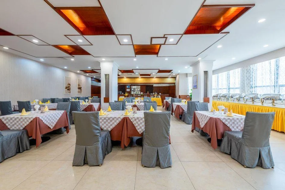 深圳南方联合大酒店(东门老街黄贝岭地铁站店)