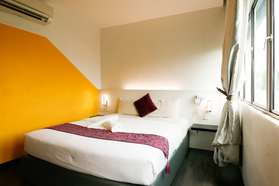 Swing & Pillows @ Golden Roof Hotel Ampang, Ipoh (previously Golden Roof Hotel Ampang)
