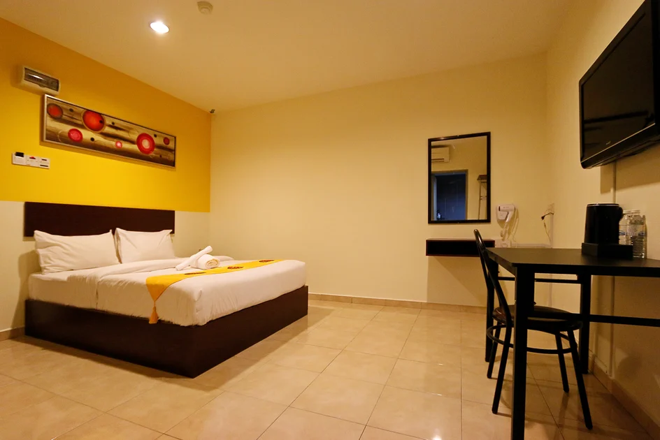 Swing & Pillows @ Golden Roof Hotel Falim, Ipoh (previously Golden Roof Hotel Falim)