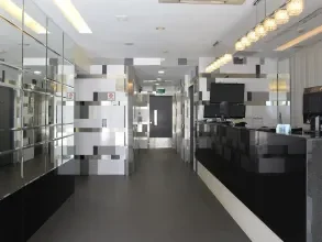 实里基81酒店