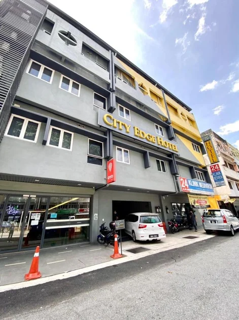 Swing and Pillows @ KL Cheras (City Edge Hotel)