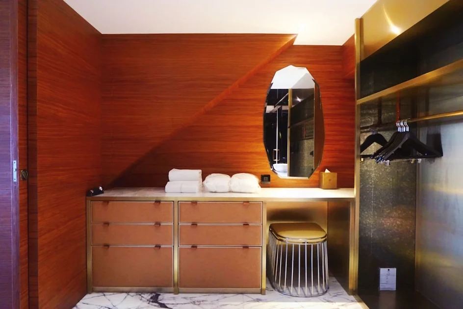 Bathroom amenities