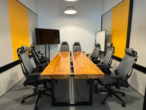 Meeting Room – Big