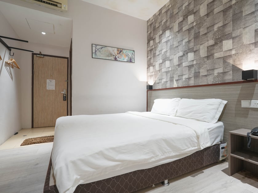 The Noble Hotel