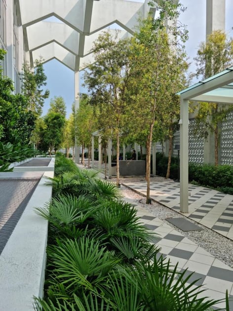 Una Residence by Maya