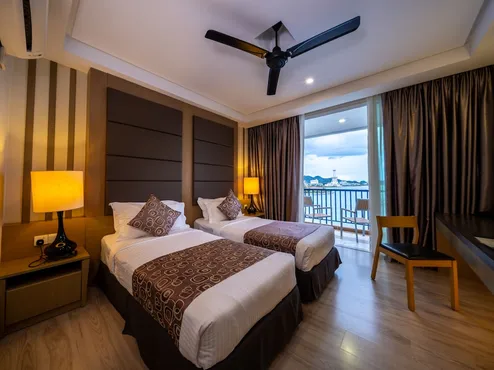 Executive Deluxe, Sea View