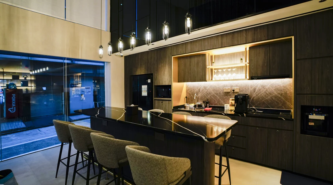 ST Signature Bugis Middle