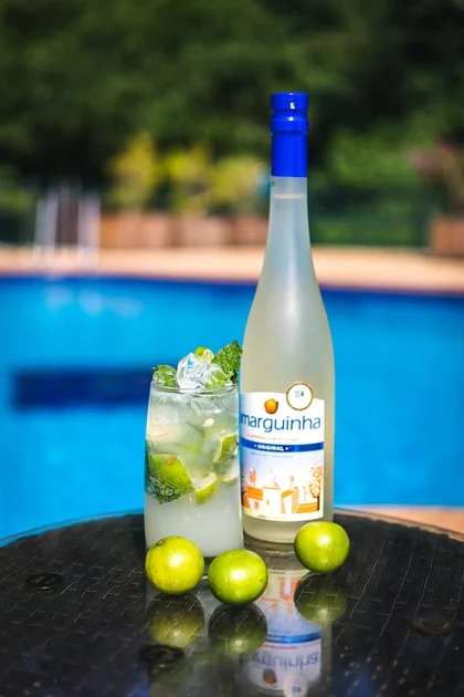 Poolside bar
