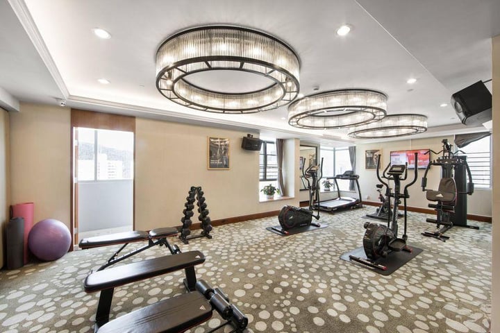 Shenzhen New World Weirui Hotel