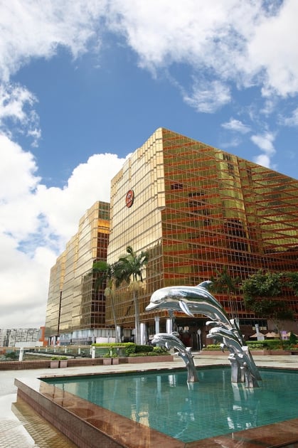 Royal Pacific Hotel