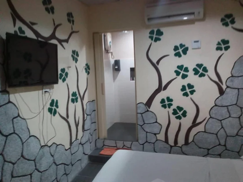 Golden Leaf Boutique Hotel
