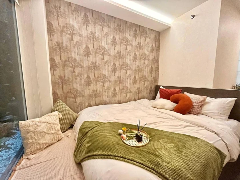 Swing and Pillows @ KL Cheras (City Edge Hotel)