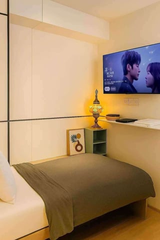 The Night - Tsim Sha Tsui