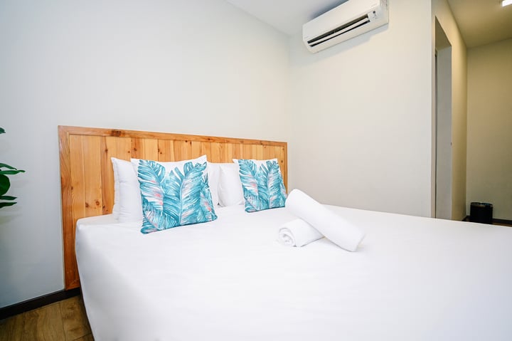 Swing & Pillows - Apple Hotel Shah Alam