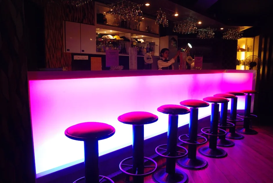 Bar (di hartanah)