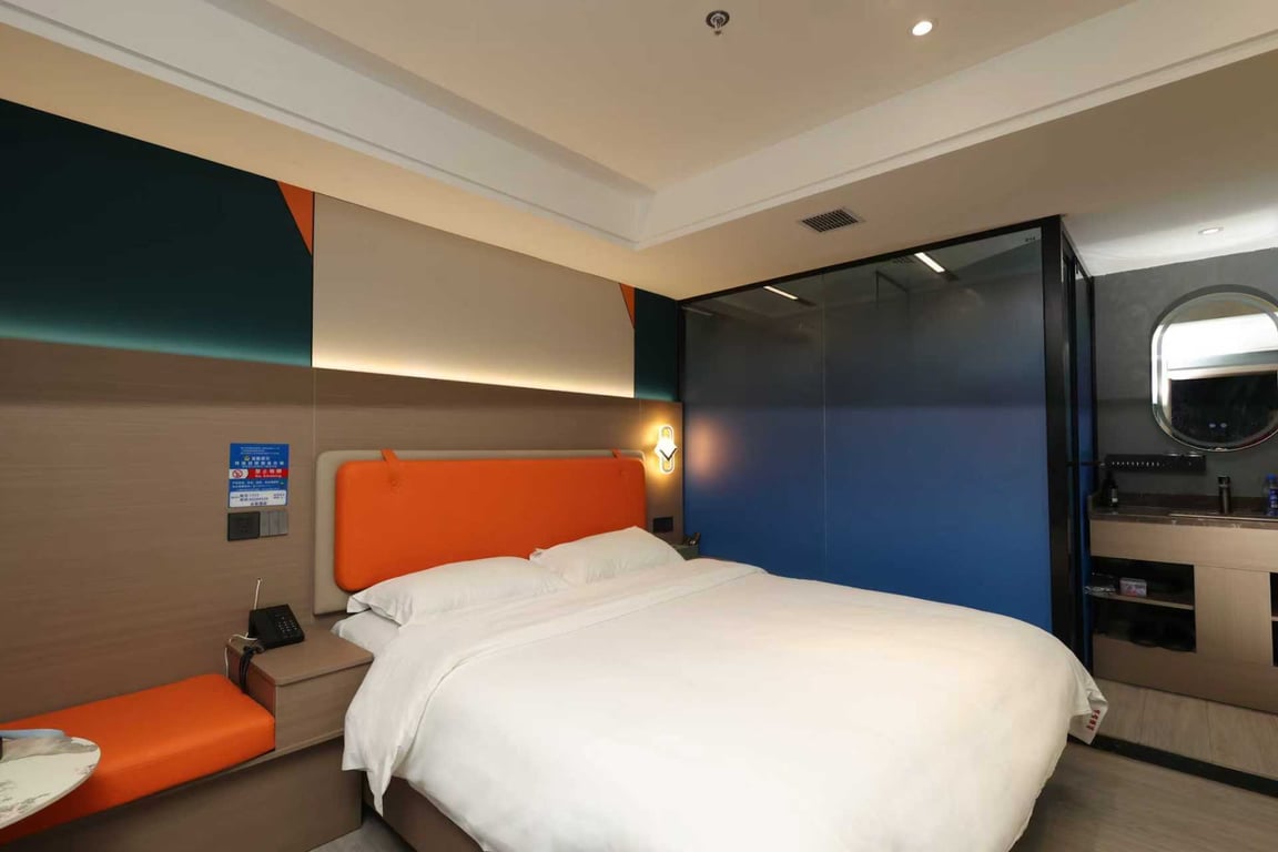 Shenzhen Yunzi Zhixiang Hotel (Dongmen Old Street)-image-4