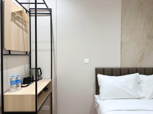 Standard Queen Room (Window Room - Subject to availability)