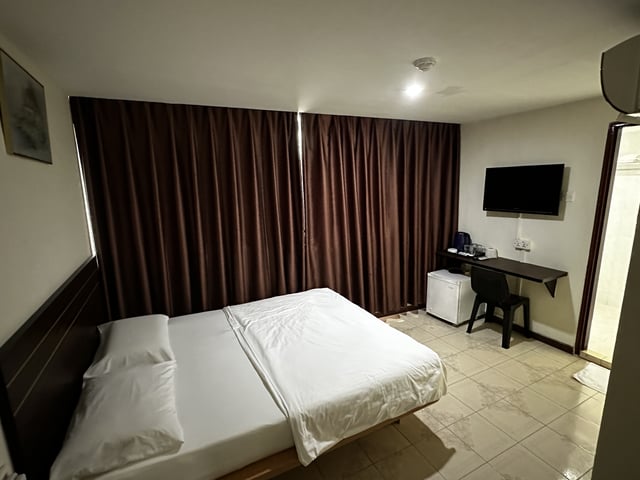 New Cathay Hotel