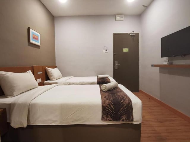 Golden Leaf Nusa Idaman Hotel
