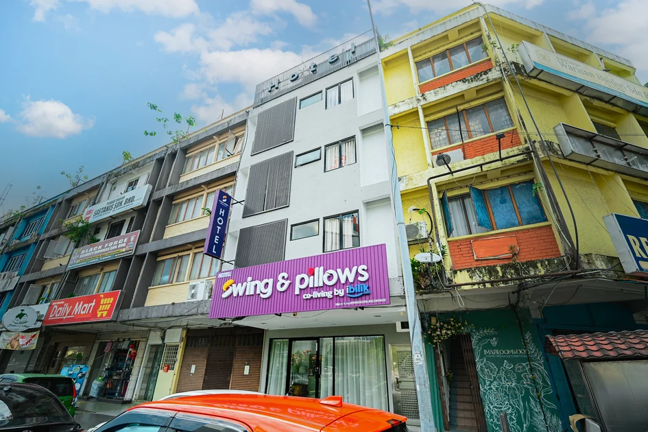 Swing & Pillows @ KL Pekeliling
