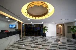 Hotel 81 Premier Princess