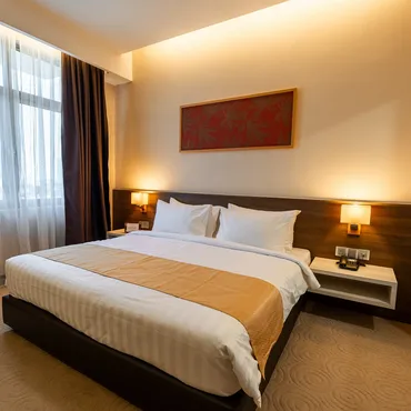 Deluxe Room (King Bed)
