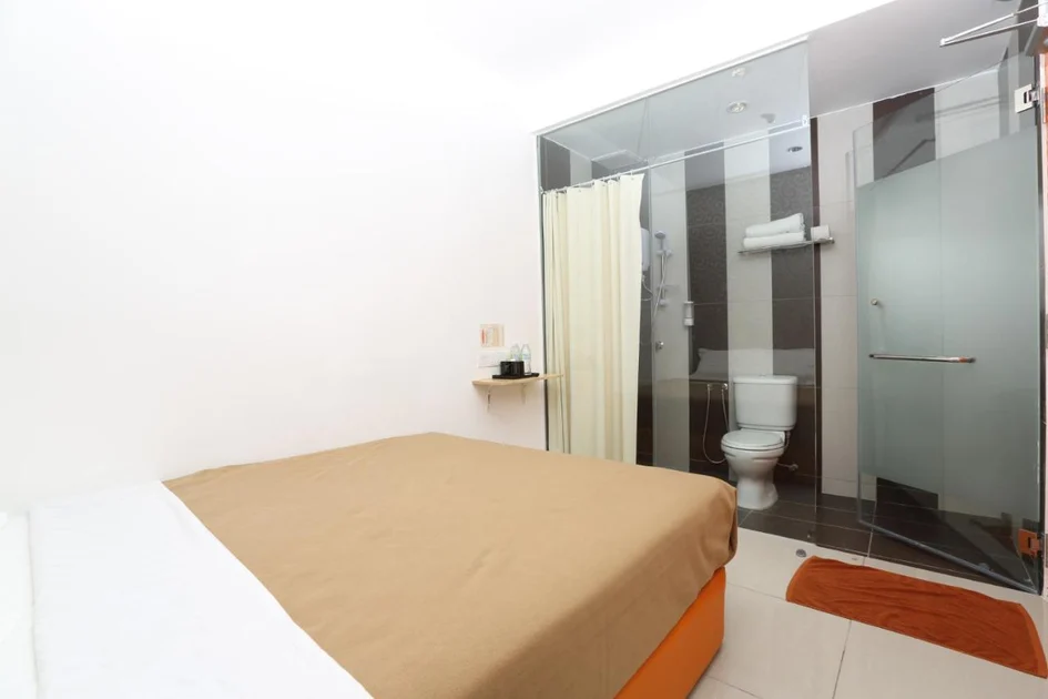 1 Hotel Kuchai Lama