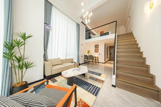 Qiming Duplex Double Bed Room (270° Floor-to-Ceiling Window City-View + Large Screen Projection + Washing Machine)
