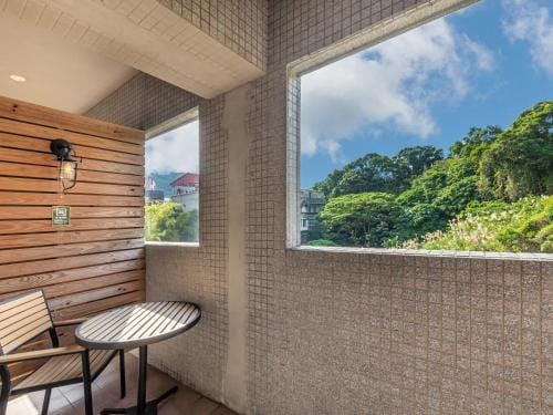 CHECK inn SELECT Taipei NeiHu-image-3