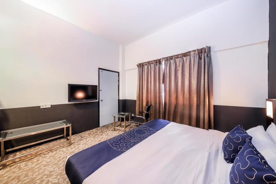 Unicorn Four Season Durian Hotel