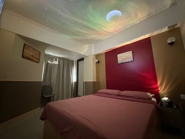 蜜月賓館