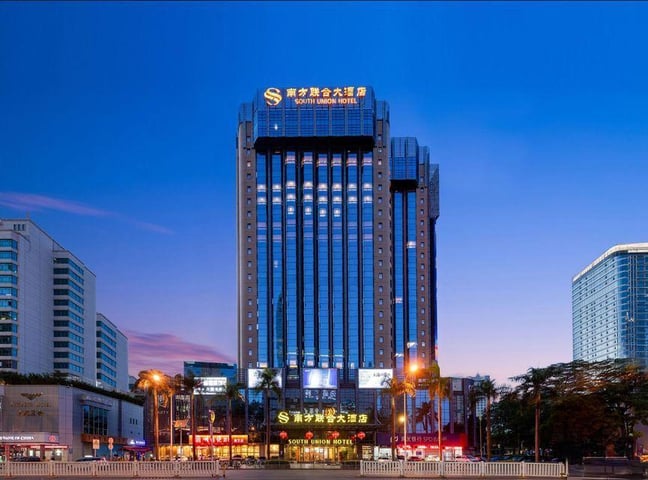 深圳南方联合大酒店(东门老街黄贝岭地铁站店)